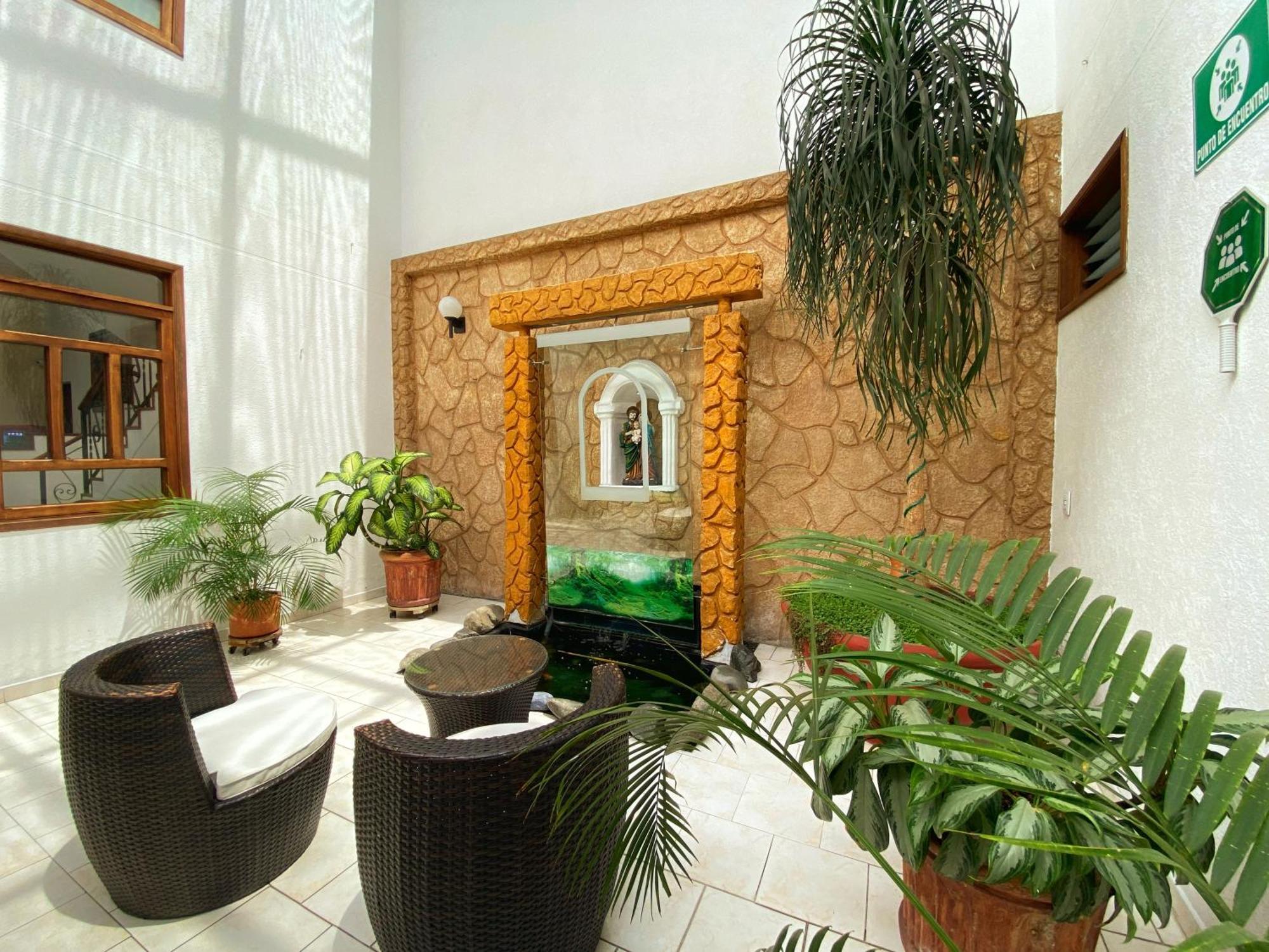 Hotel San Julian Буга Экстерьер фото